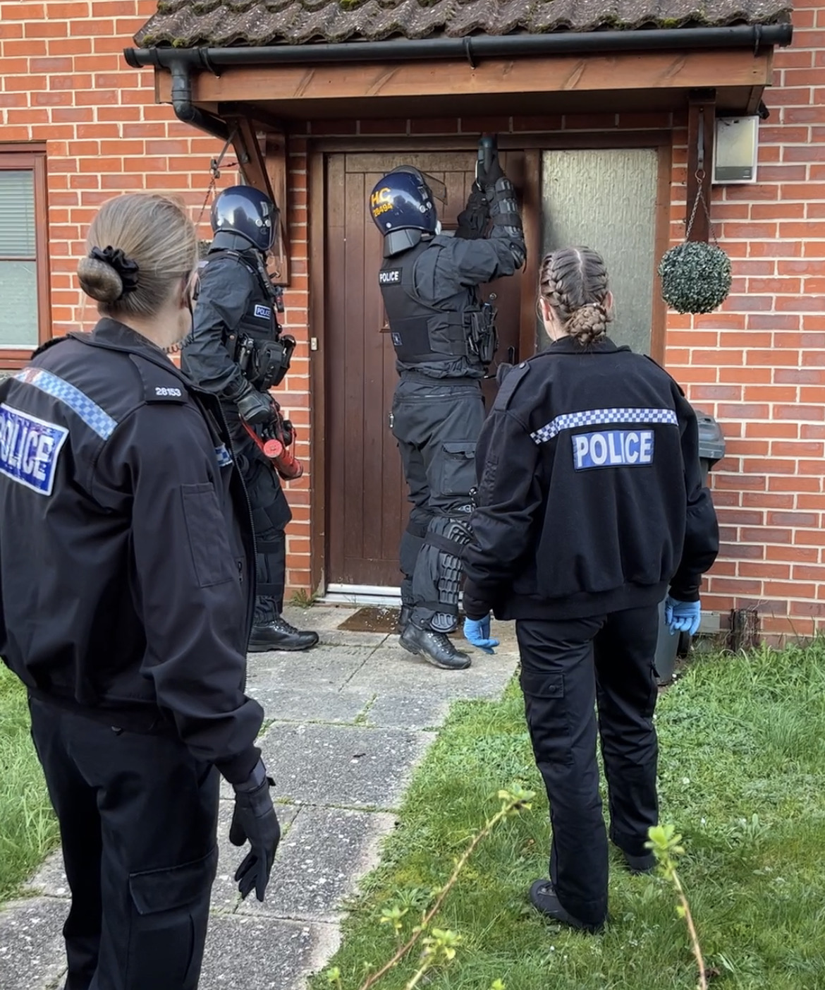 Police arrest eight people and seize more than £12,000 in cash during County Lines Intensification Week in Basingstoke 