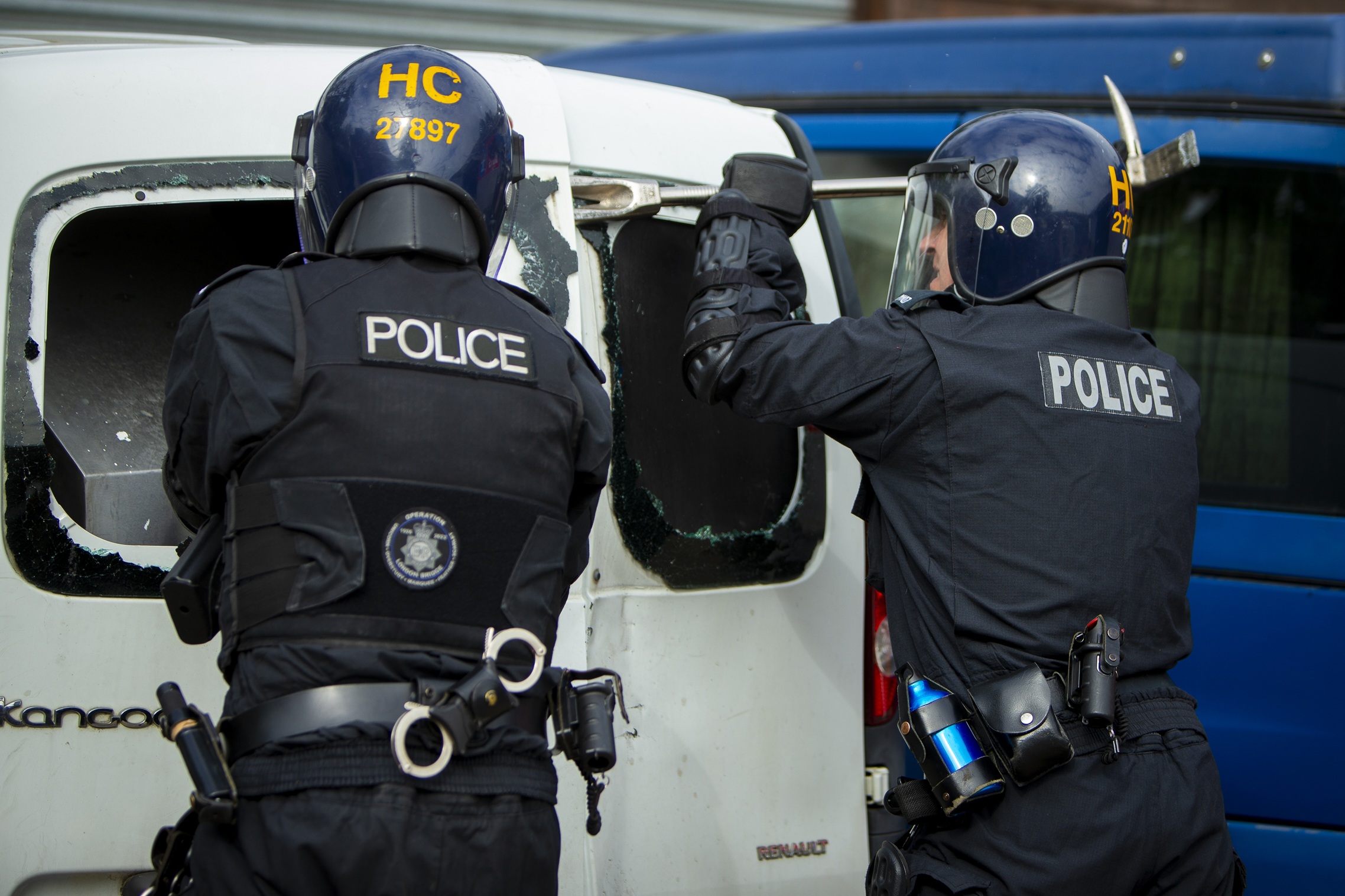 Five arrested in estimated half a million pound burglary conspiracy ...