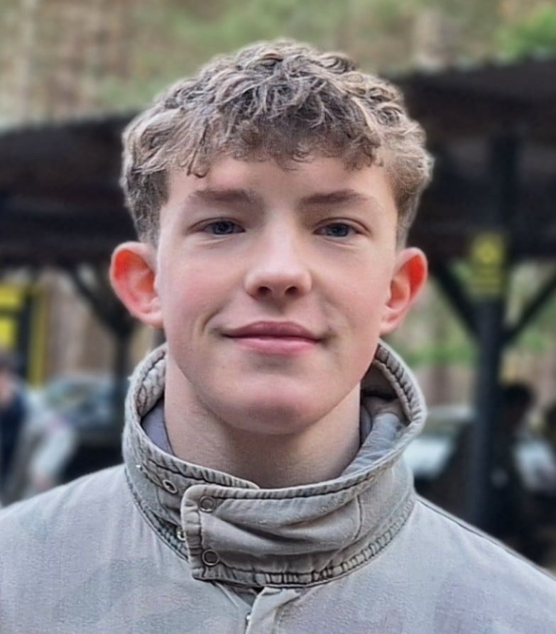 Tribute paid to 'much-loved boy', 17, who died in tragic incident in Chineham
